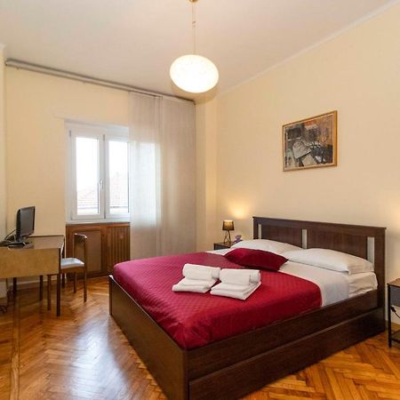 Tesoriera Comfy Apartment In Turin Exterior photo